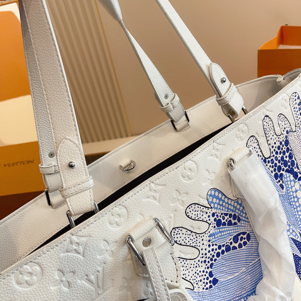 Luxury Bags Louis Vuitton  731