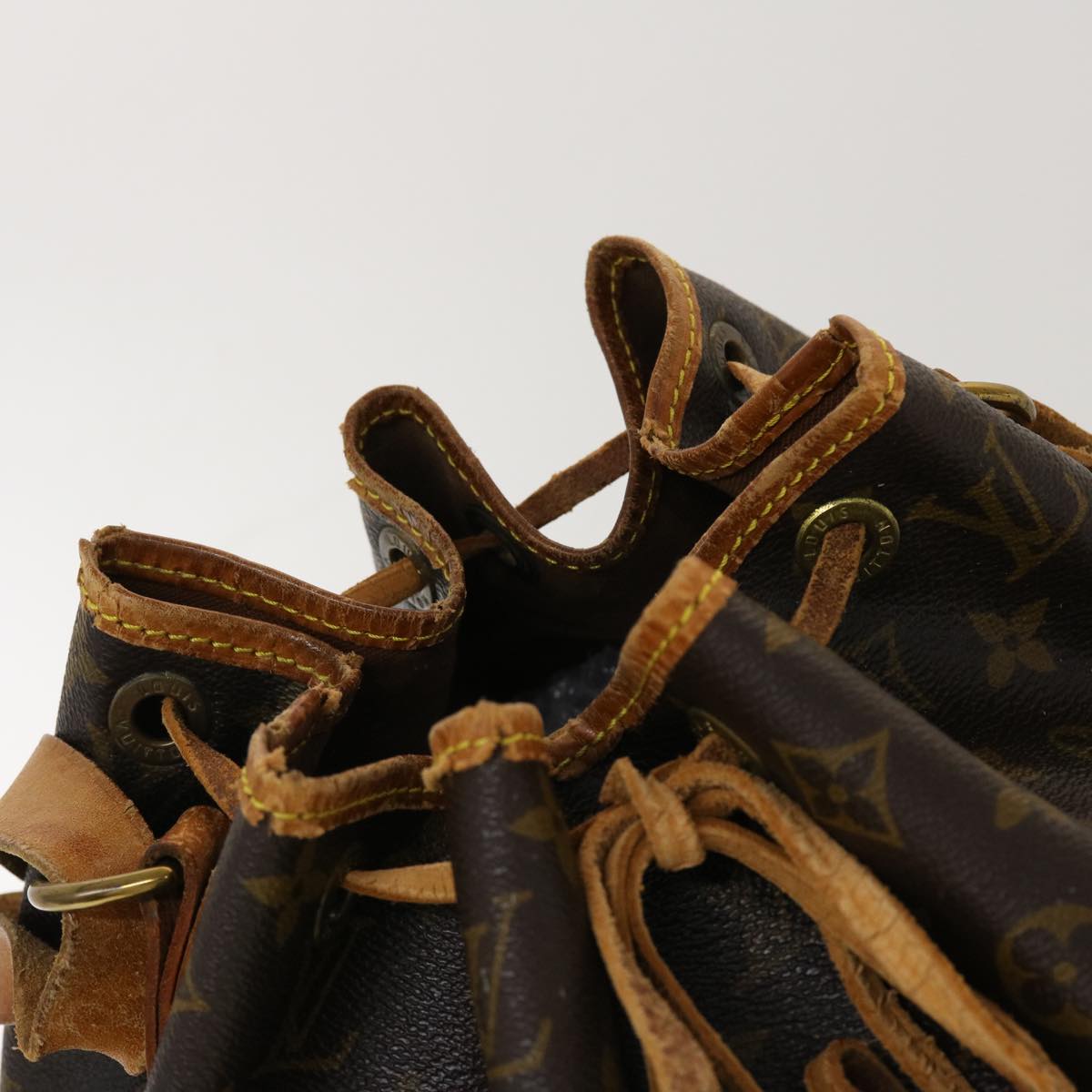 LOUIS VUITTON Monogram Petit Noe Shoulder Bag M42226 LV Auth 45002