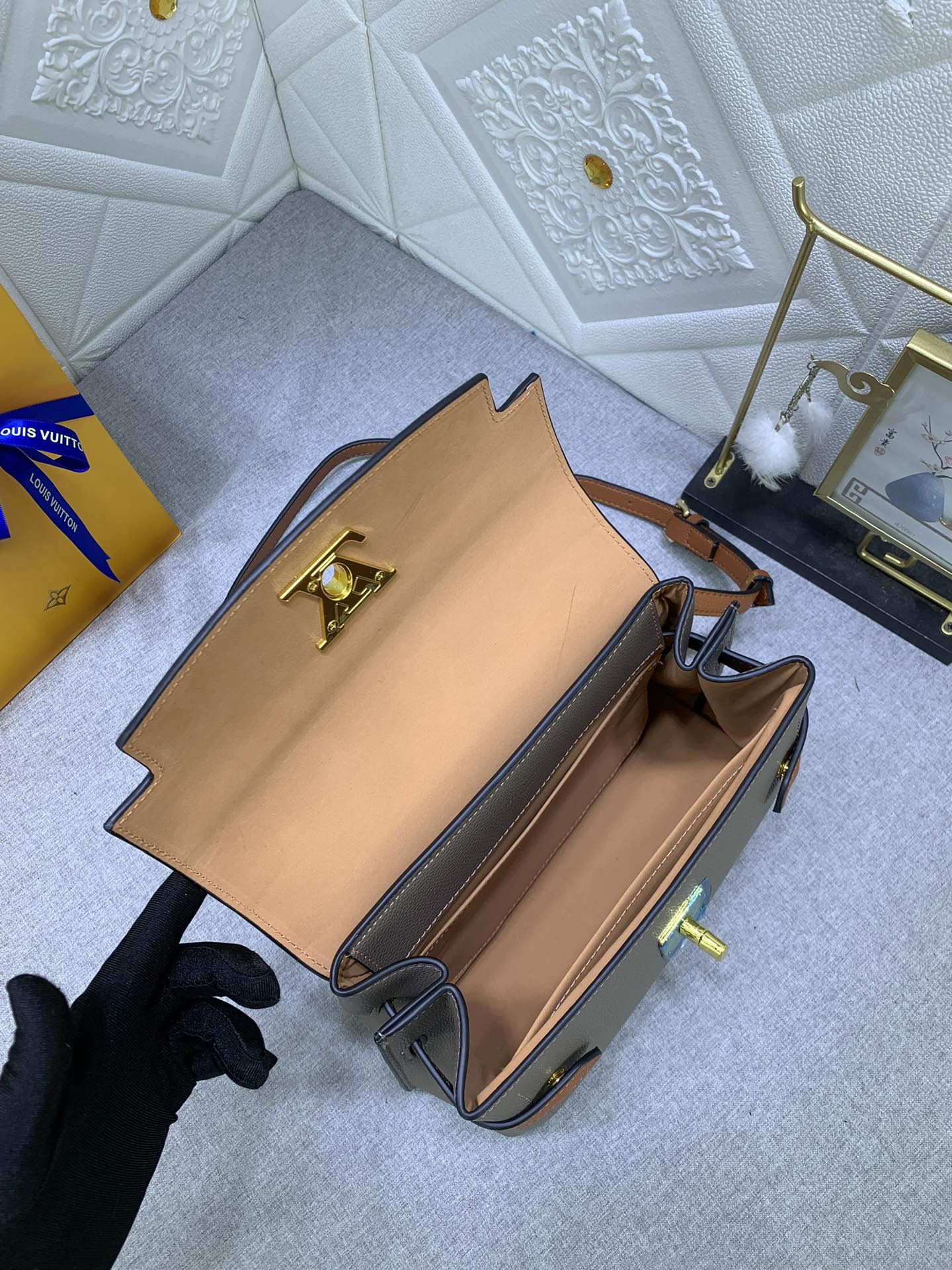 Luxury Bags Louis Vuitton  743