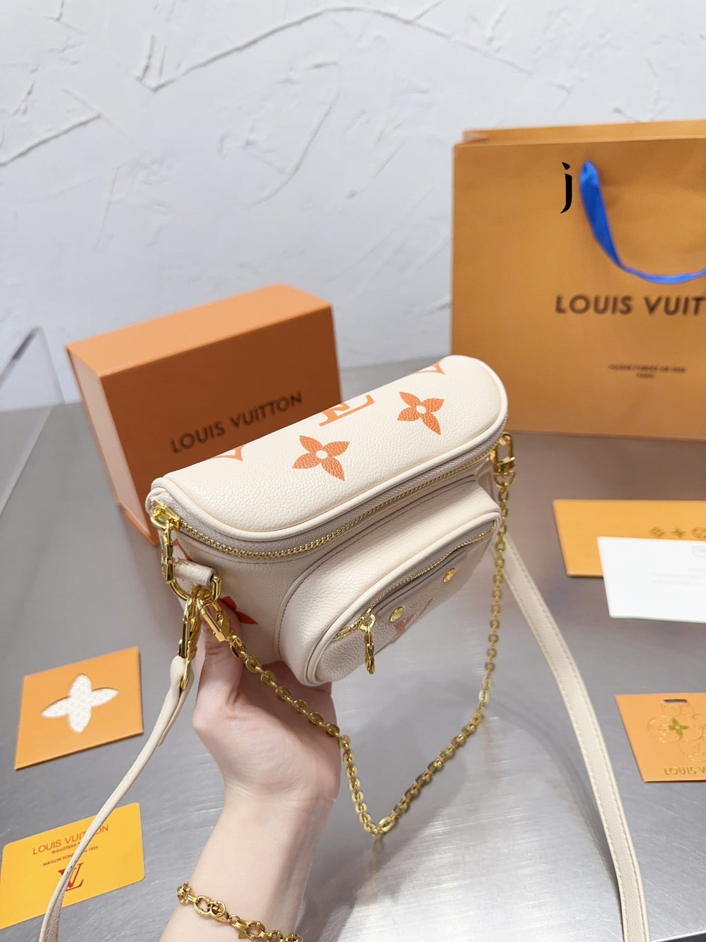 Luxury Bags Louis Vuitton  841