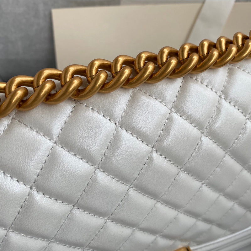 aura-bags - Chanel Bags - 7428