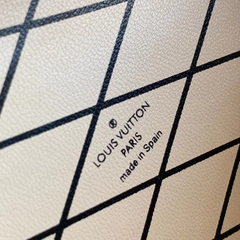 Louis Vuitton Luxury Bags 1970