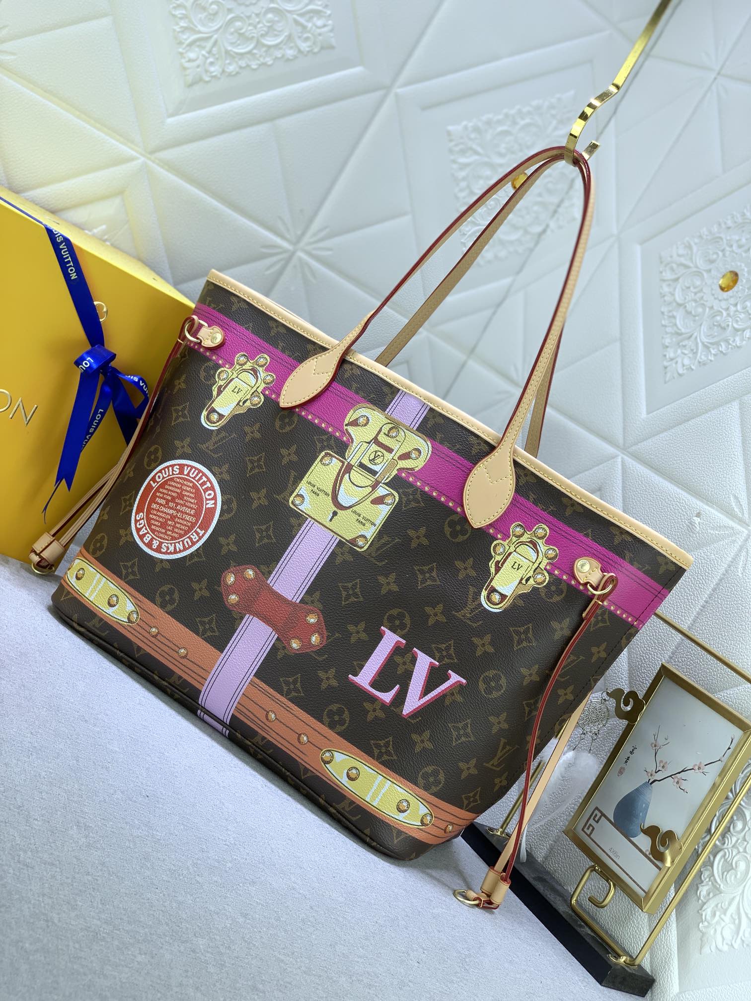 Luxury Bags Louis Vuitton  811