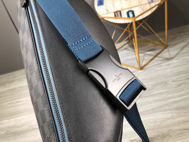 Louis Vuitton Luxury Bags 1813