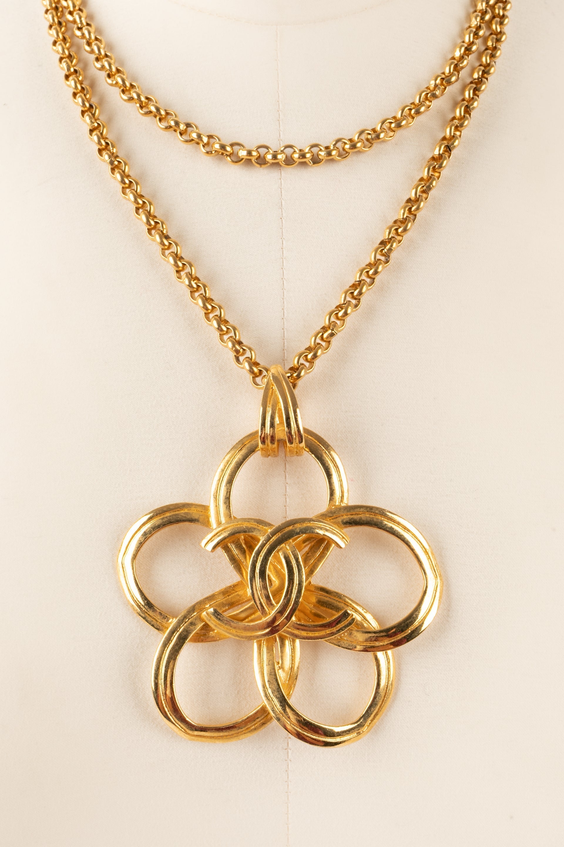 Collier pendentif Chanel Printemps 1996