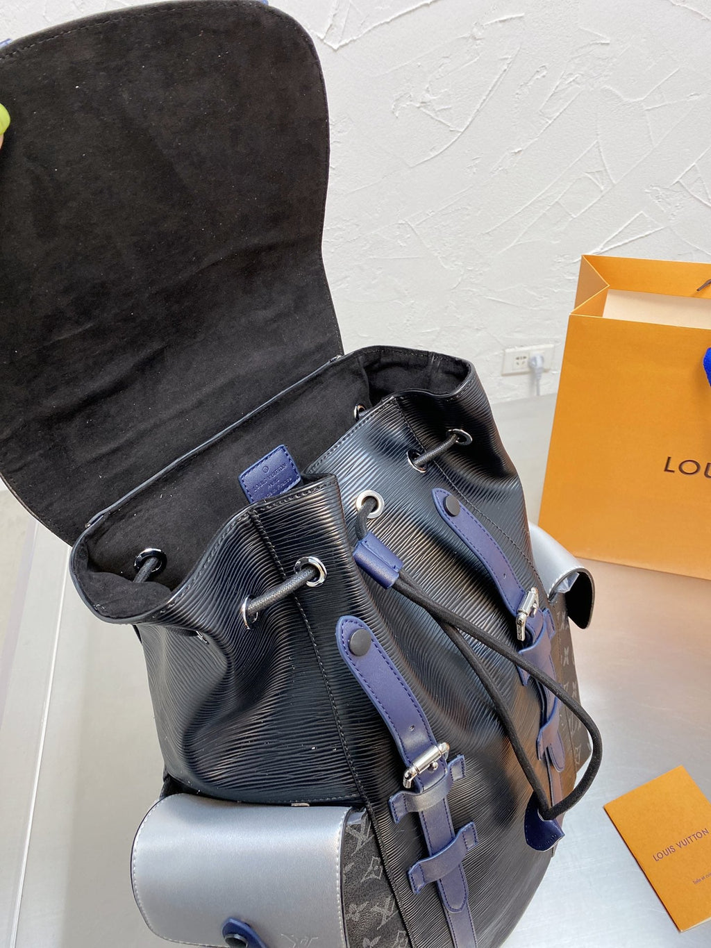Designer Handbags louis vuitton 077