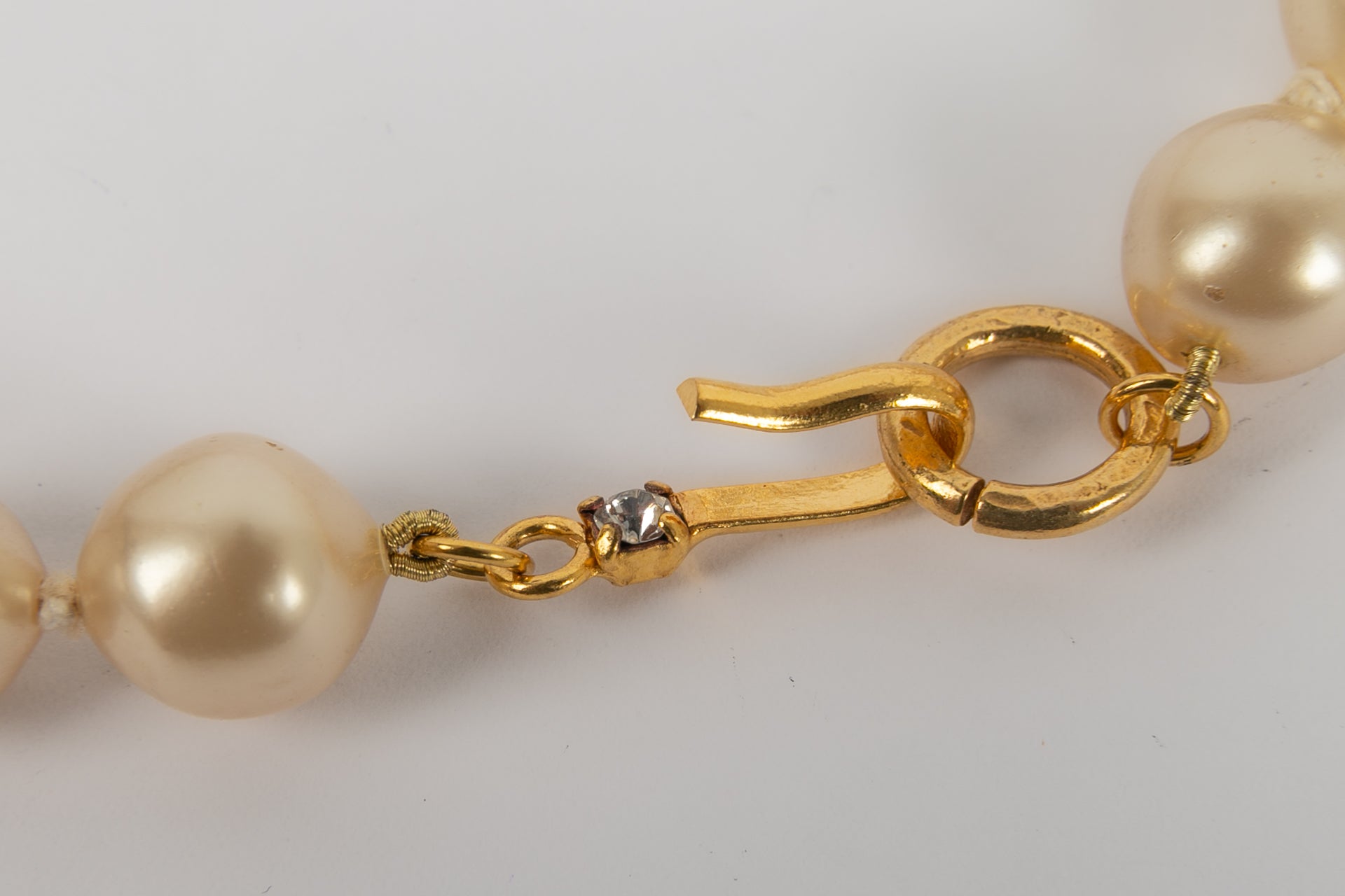Collier croix Chanel