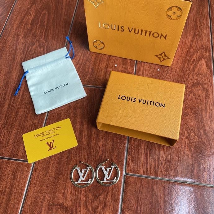 High Quality Earring louis vuitton 001