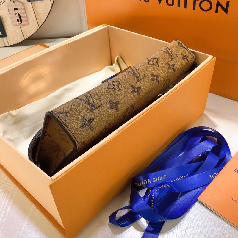 Louis Vuitton Luxury Bags 1944