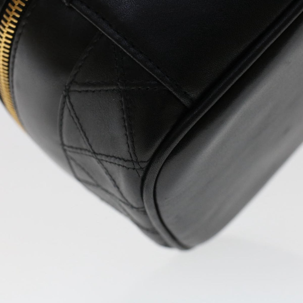 CHANEL Vanity Cosmetic Pouch Lamb Skin Black CC Auth 49400A