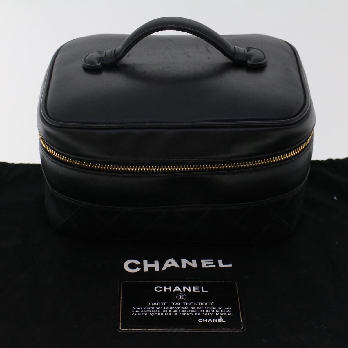 CHANEL Vanity Cosmetic Pouch Lamb Skin Black CC Auth 49400A