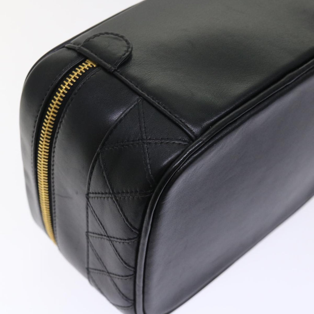 CHANEL Vanity Cosmetic Pouch Lamb Skin Beige CC Auth 49478A