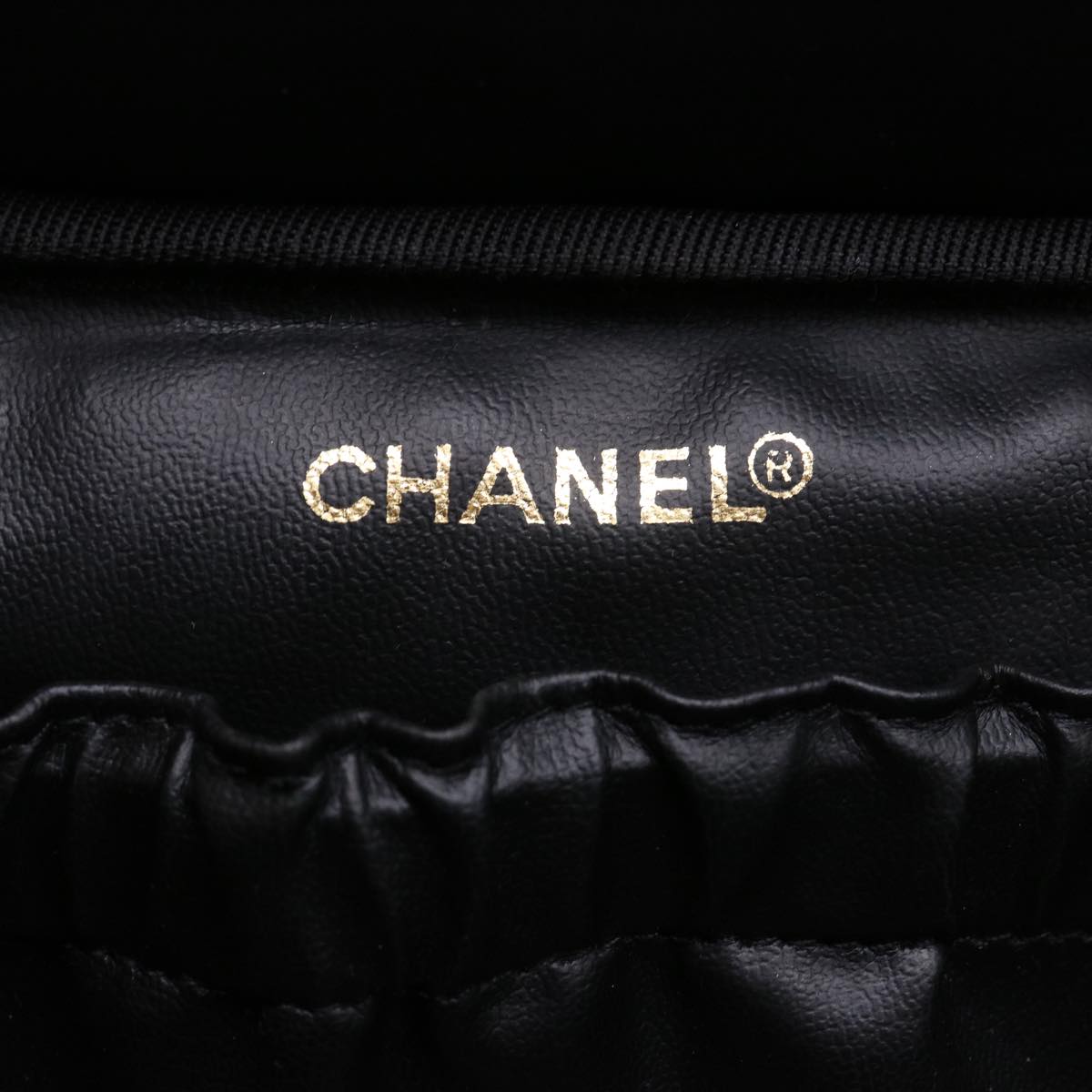 CHANEL Vanity Cosmetic Pouch Lamb Skin Beige CC Auth 49478A