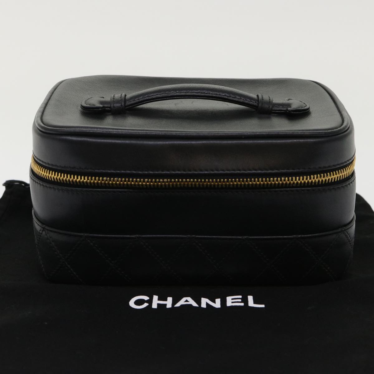 CHANEL Vanity Cosmetic Pouch Lamb Skin Beige CC Auth 49478A