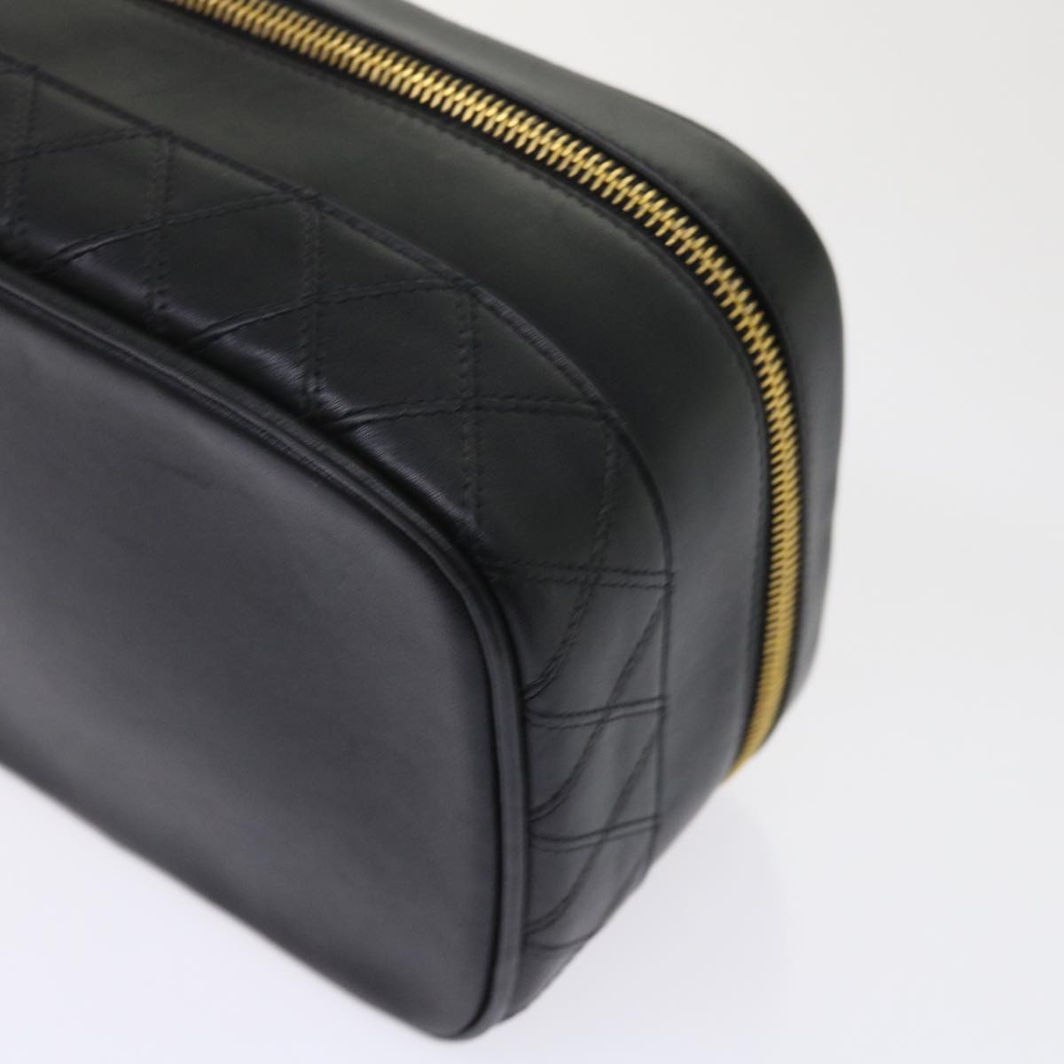 CHANEL Vanity Cosmetic Pouch Lamb Skin Beige CC Auth 49478A