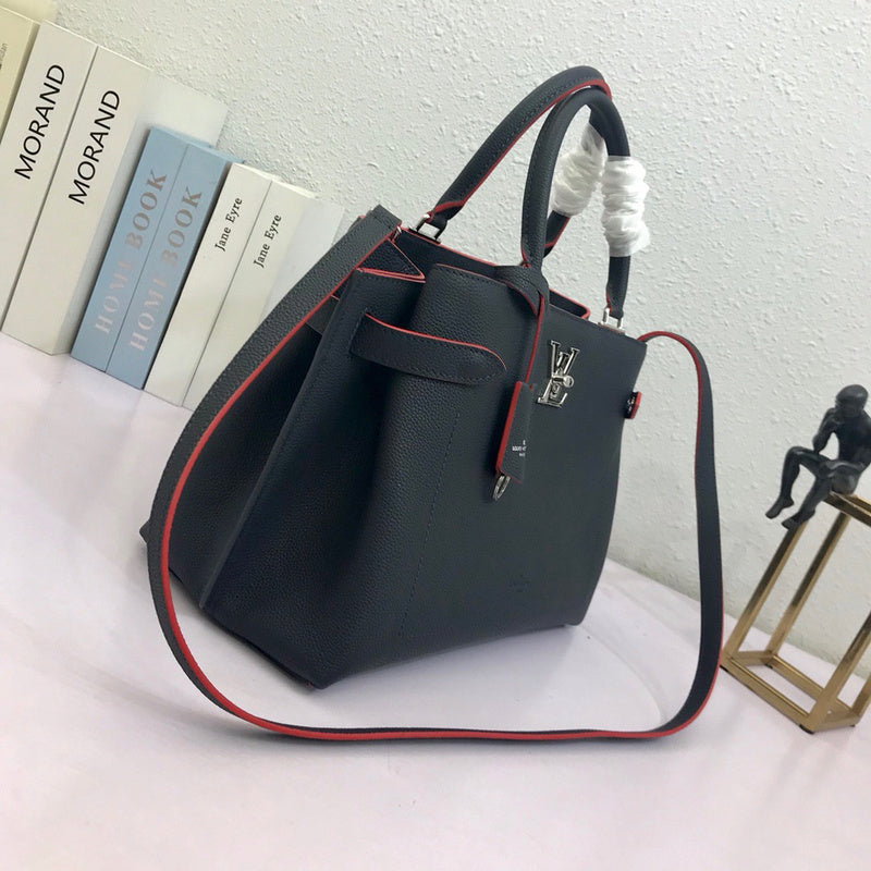 Louis Vuitton Luxury Bags 2051