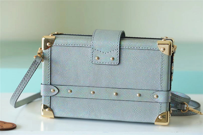 Luxury - Louis Vuitton Bags - 112
