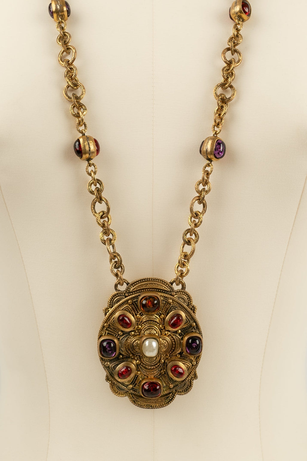 Collier Chanel 1984