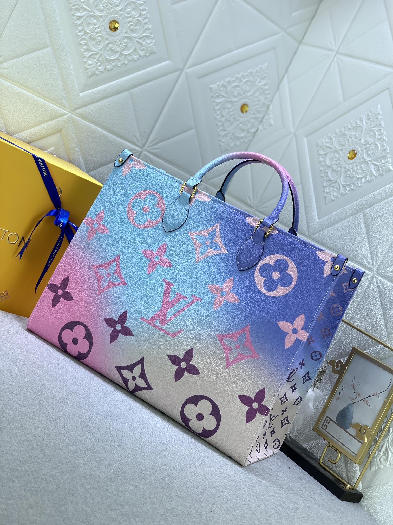 Luxury Bags Louis Vuitton  748