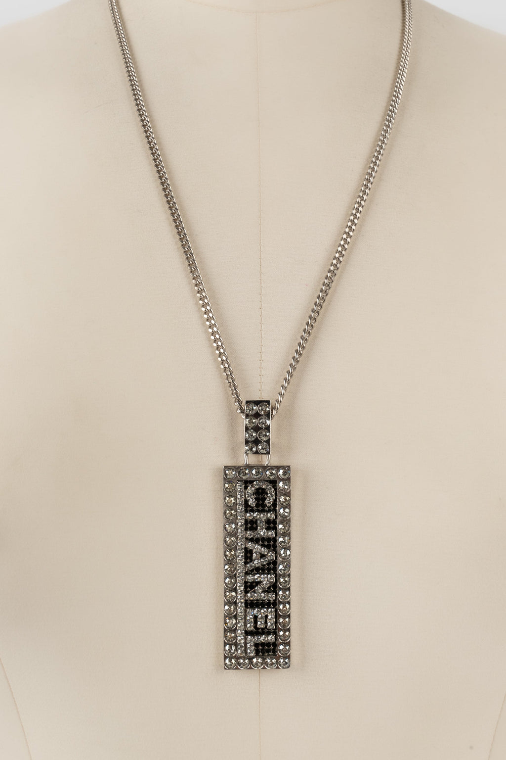 Collier argent�� Chanel Automne 2003