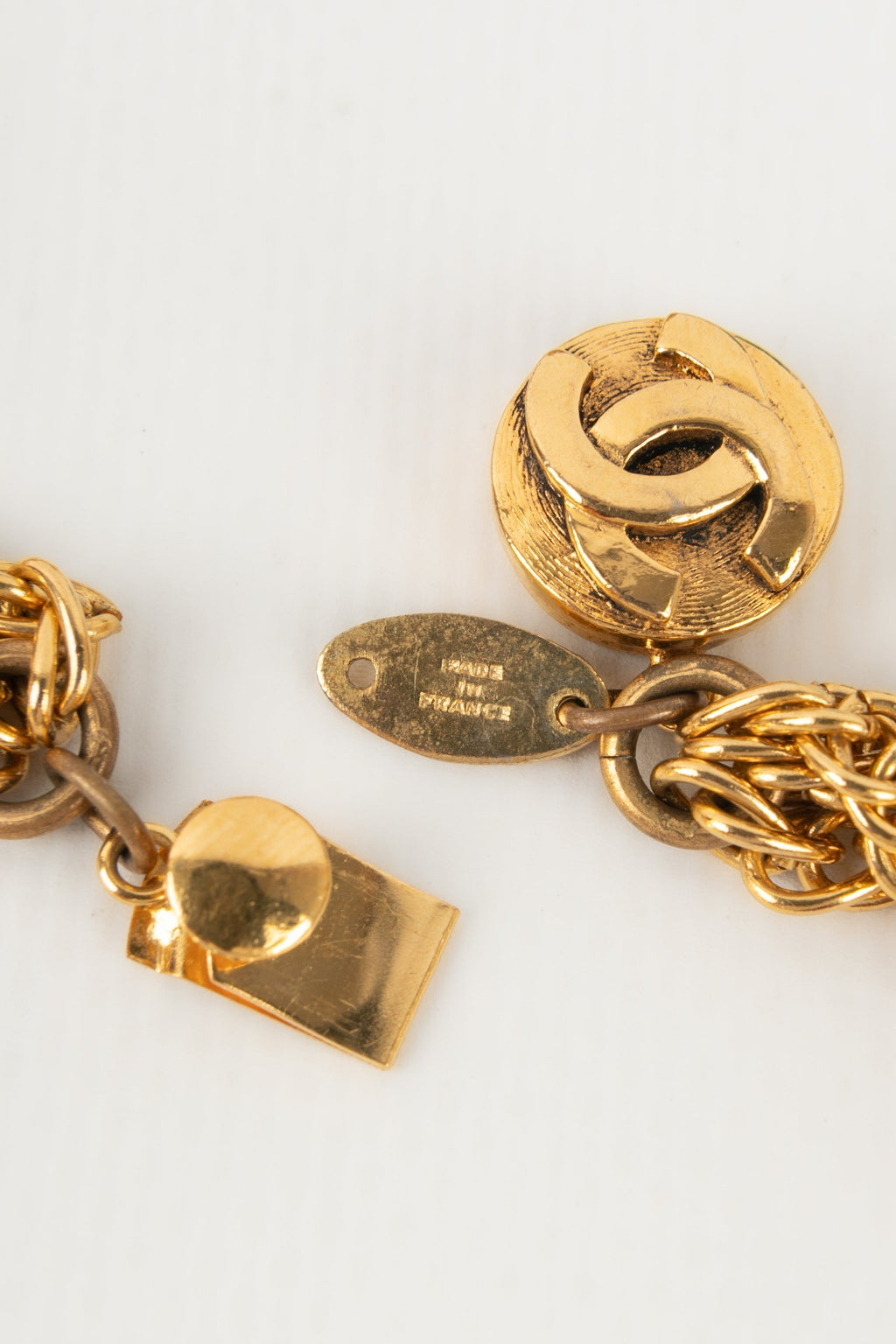Collier dor�� Chanel 1984