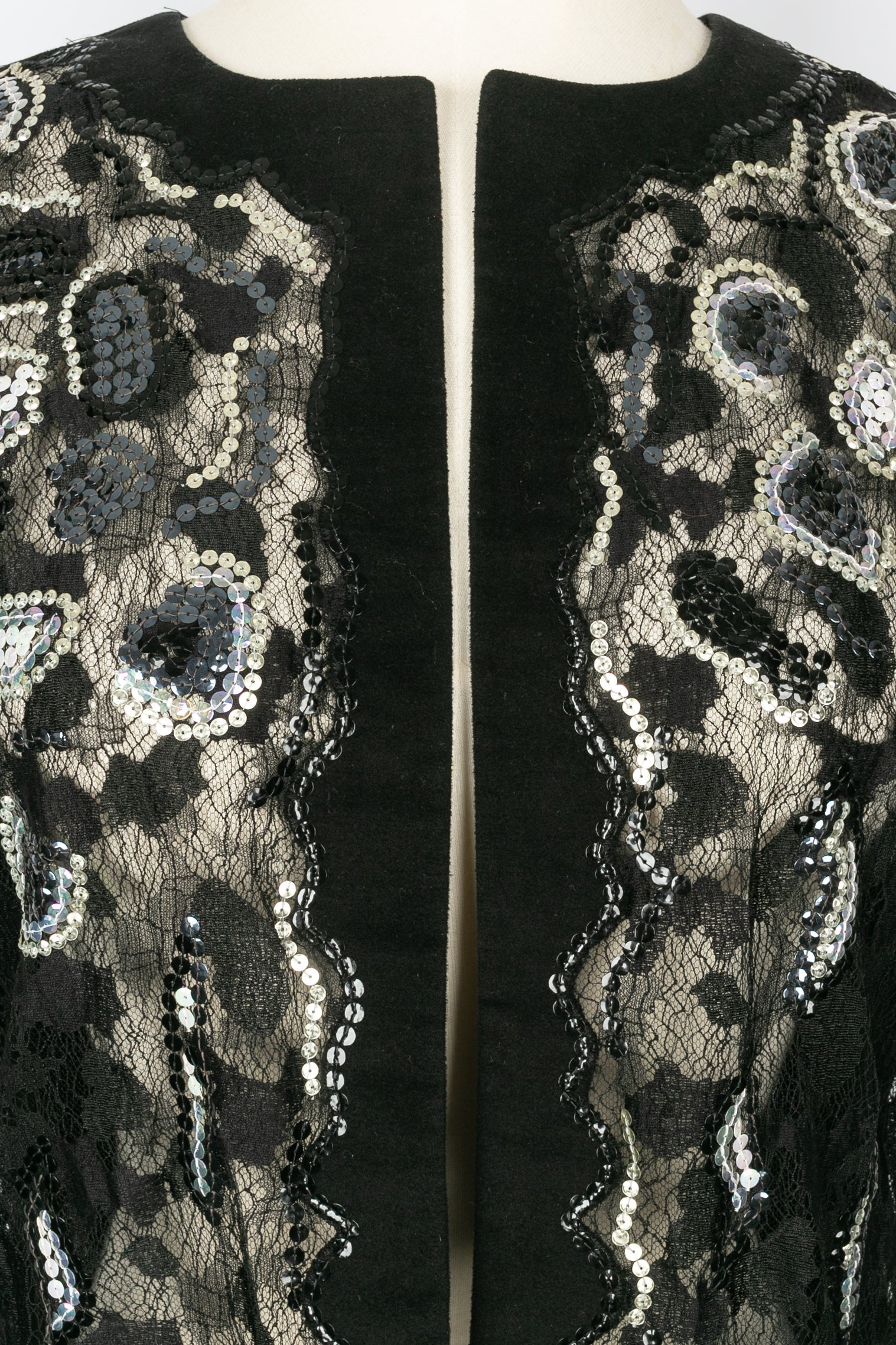 Veste �� paillettes Chanel