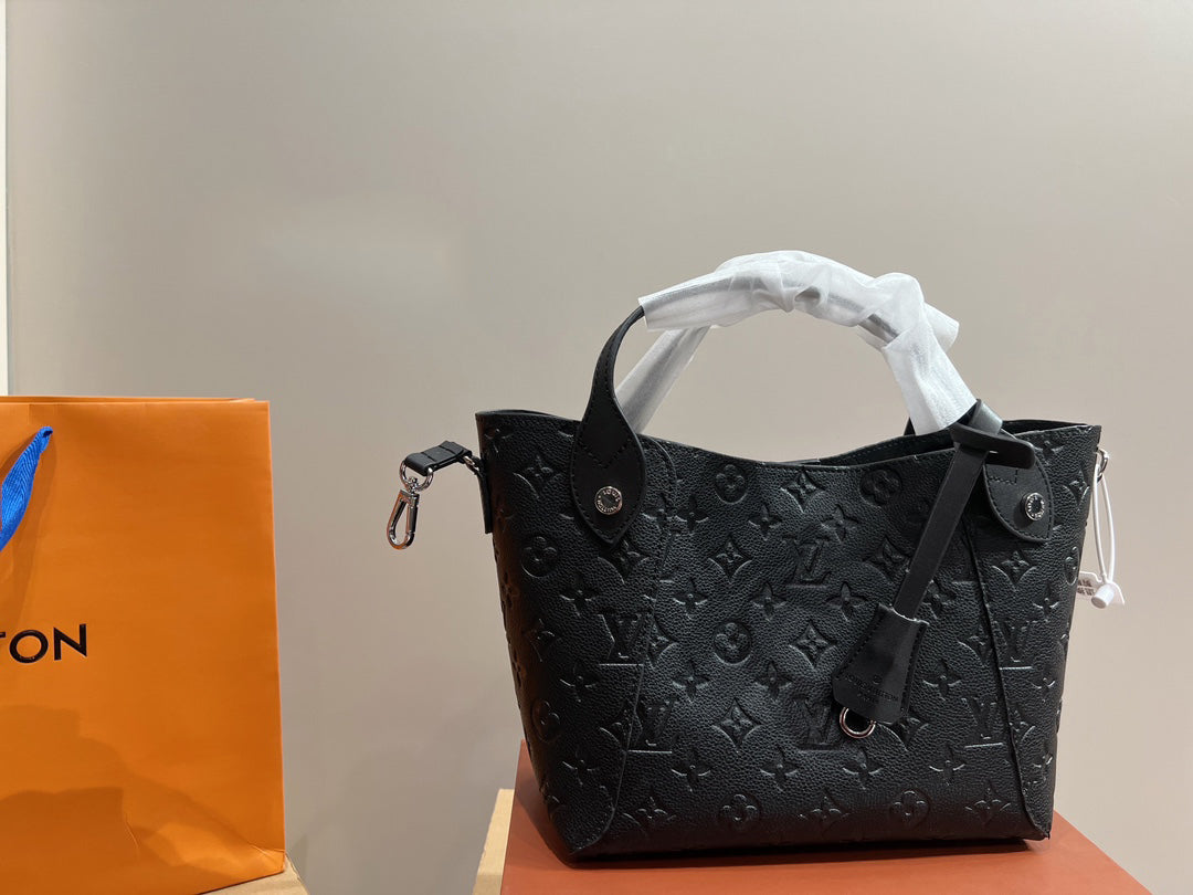 Luxury Bags Louis Vuitton  754