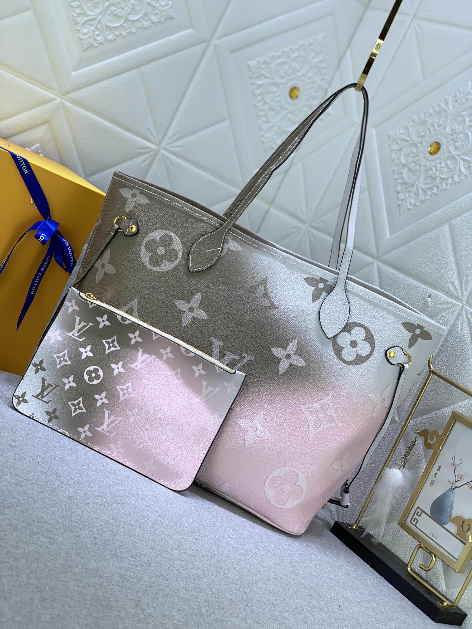 New Bag Louis Vuitton  650