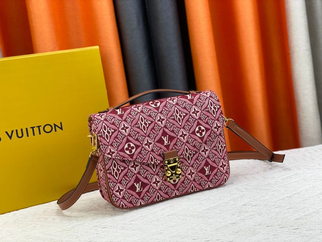 Luxury Bags Louis Vuitton  801