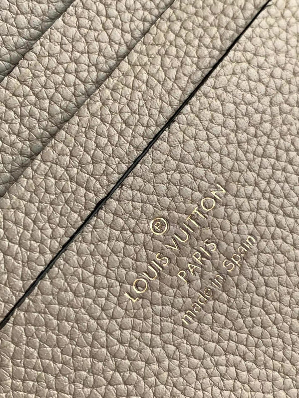 Louis Vuitton Luxury Bags 2582