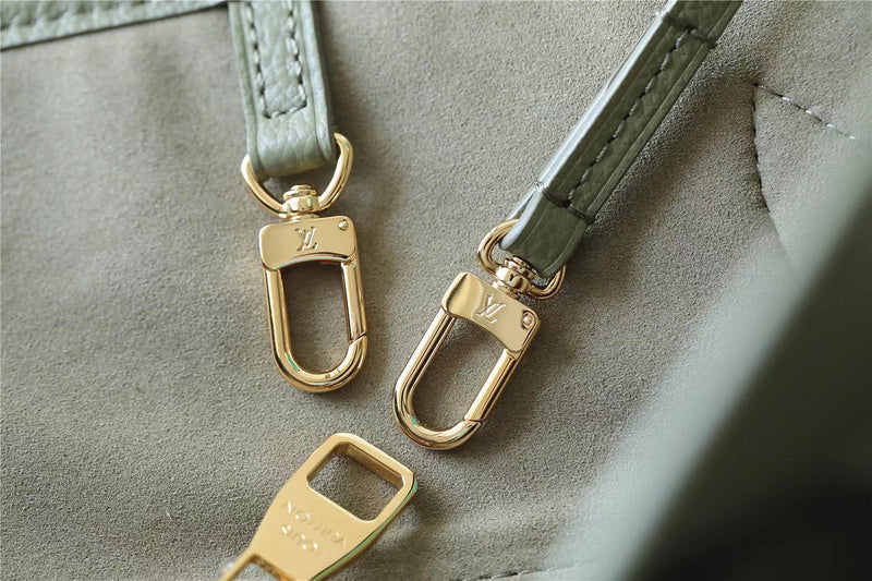 Luxury - Louis Vuitton Bags - 087