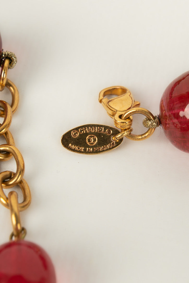Collier de perles rouges Chanel