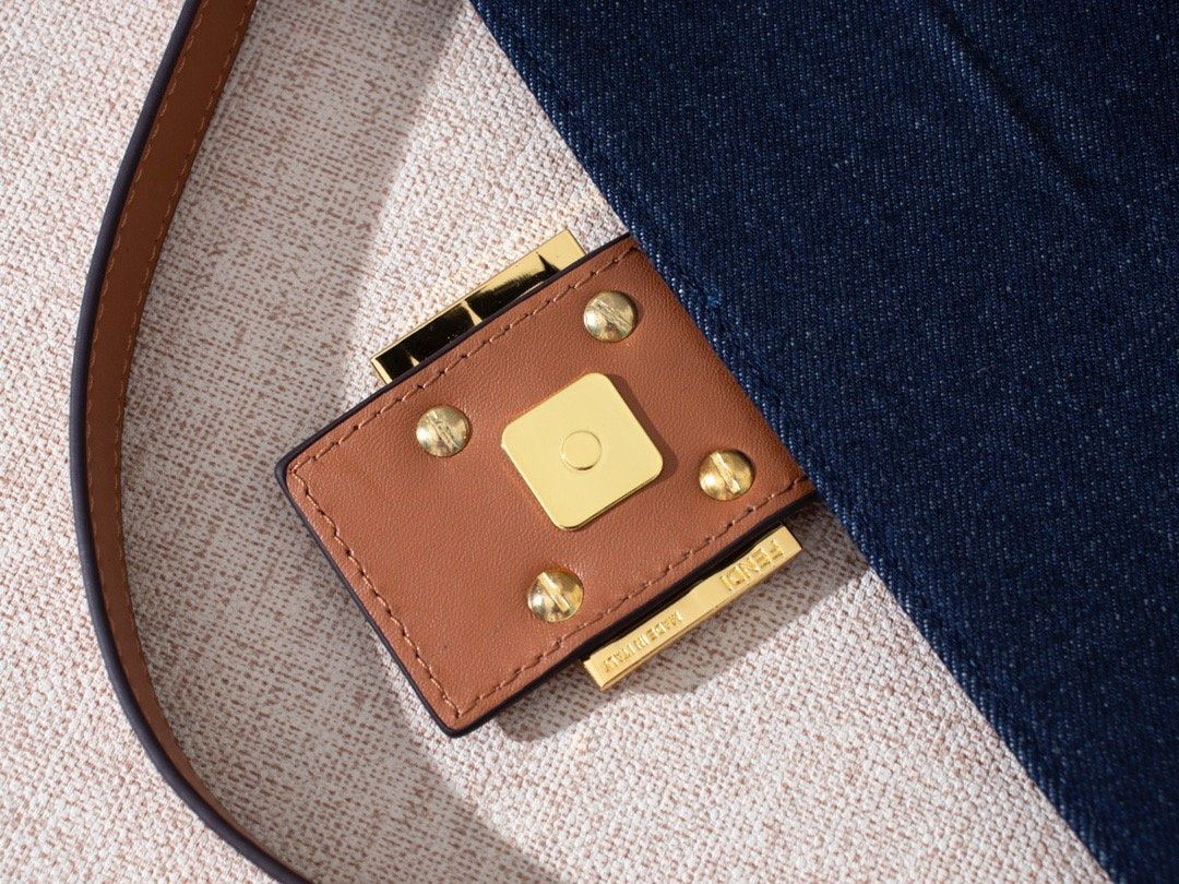 Designer Handbags Fendi 081