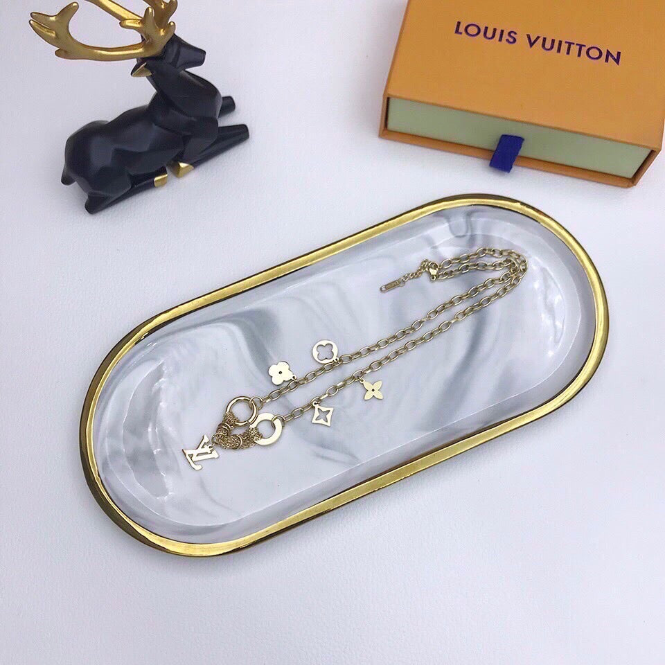 BG - Holiday Necklace louis vuitton006