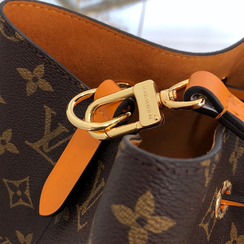 Louis Vuitton Luxury Bags 2697