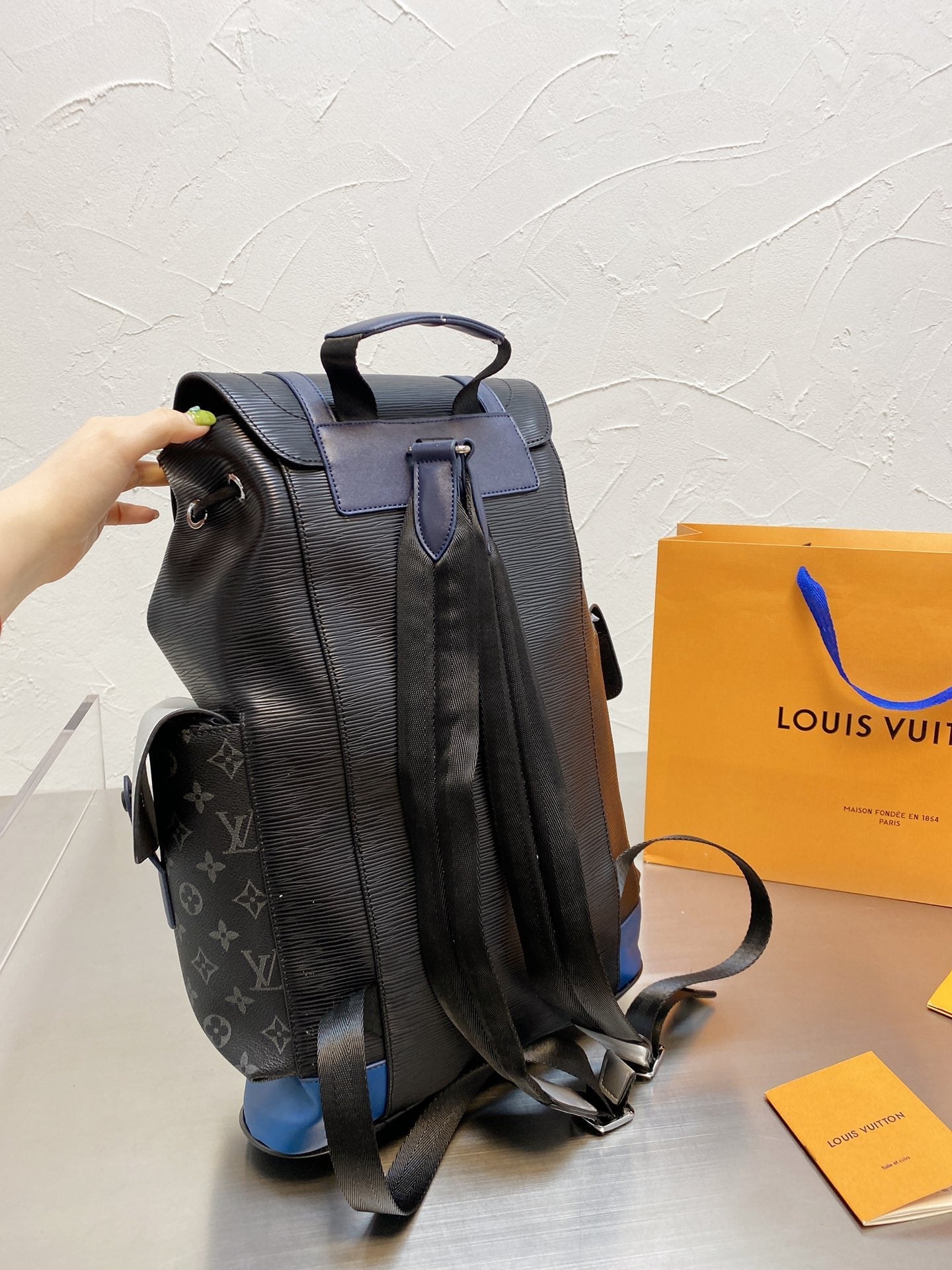 Designer Handbags louis vuitton 077