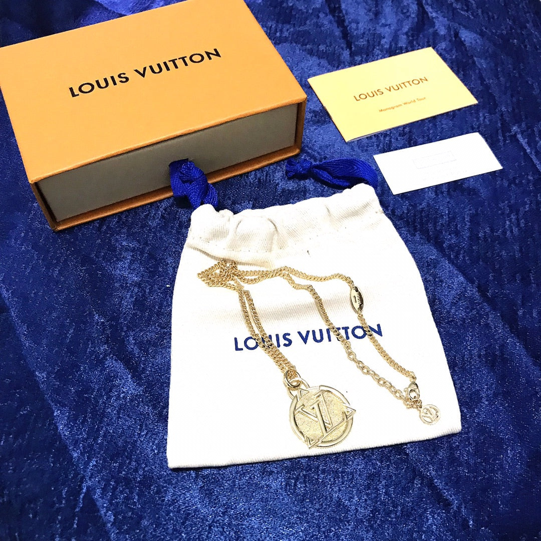 BG - Holiday Necklace louis vuitton026