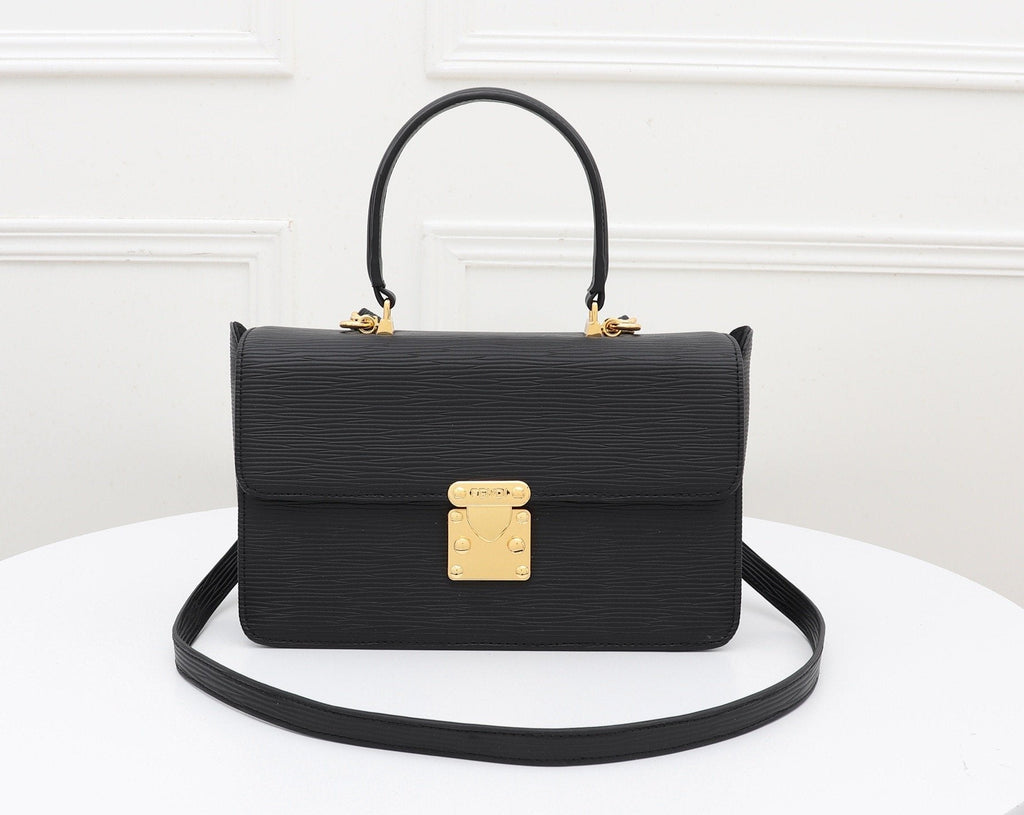 Designer Handbags Fendi 091