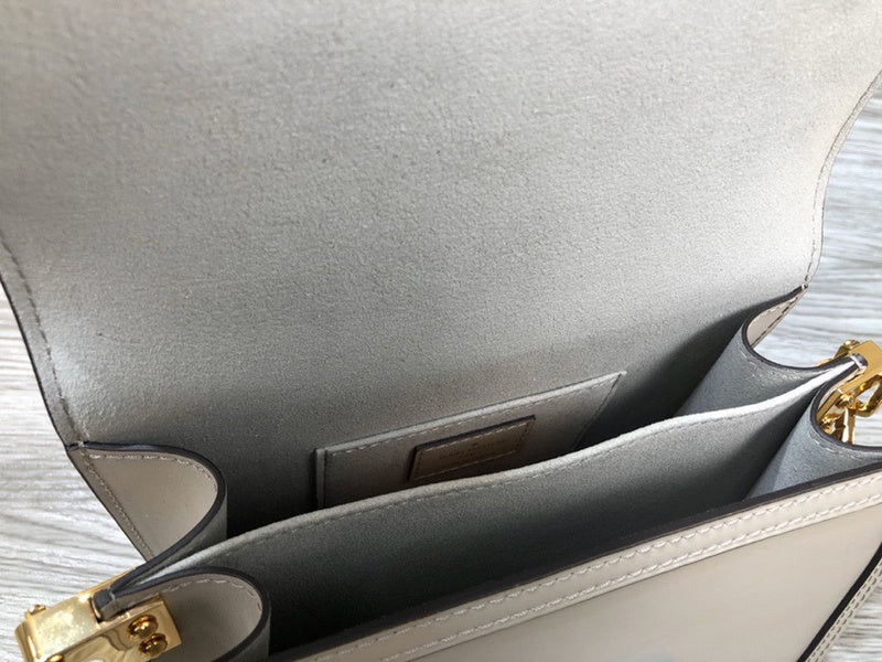 Louis Vuitton Luxury Bags 1831