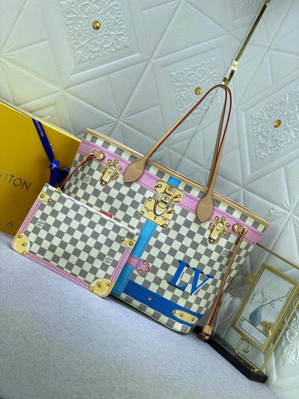 Luxury Bags Louis Vuitton  810