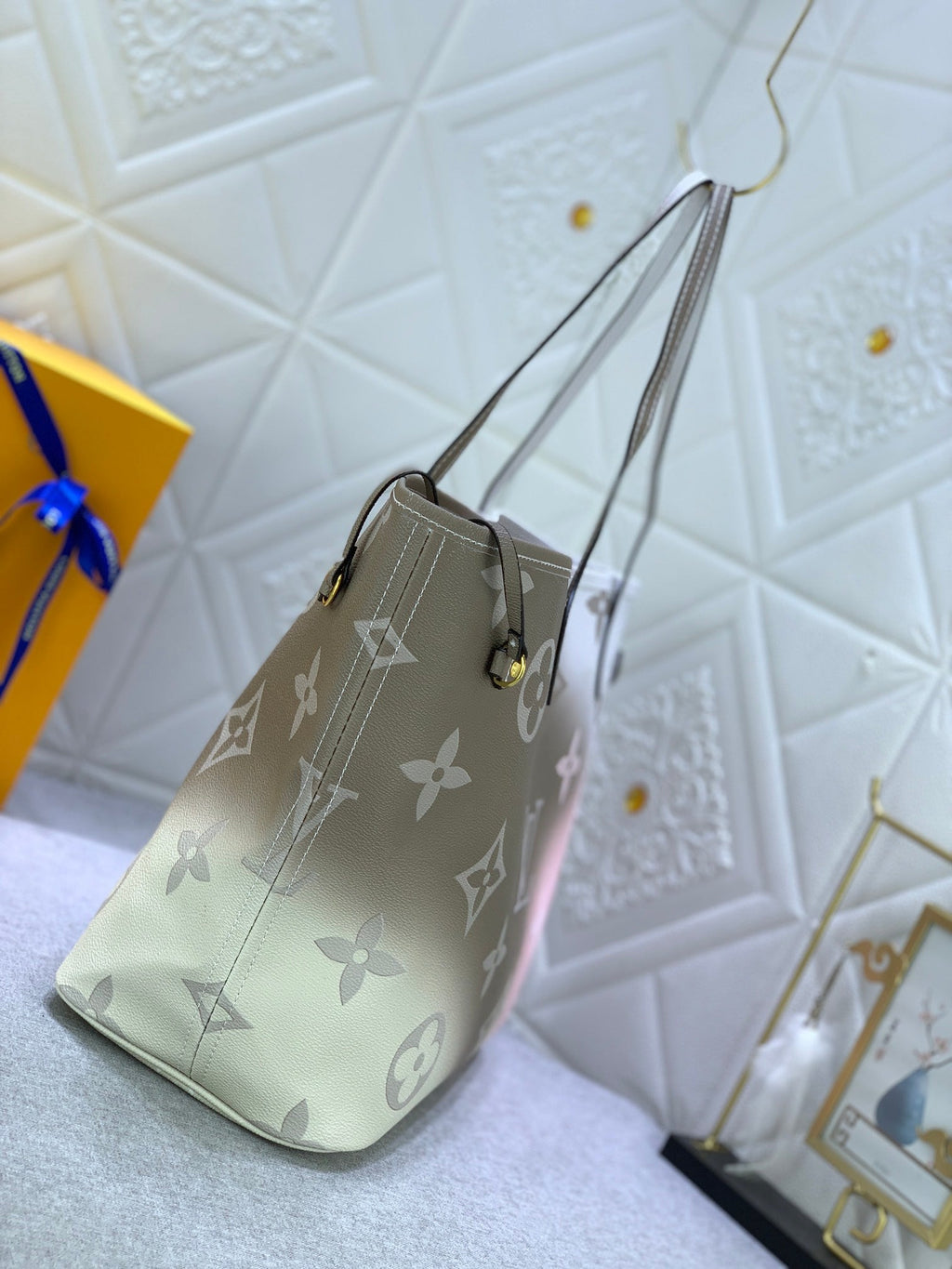 New Bag Louis Vuitton  650