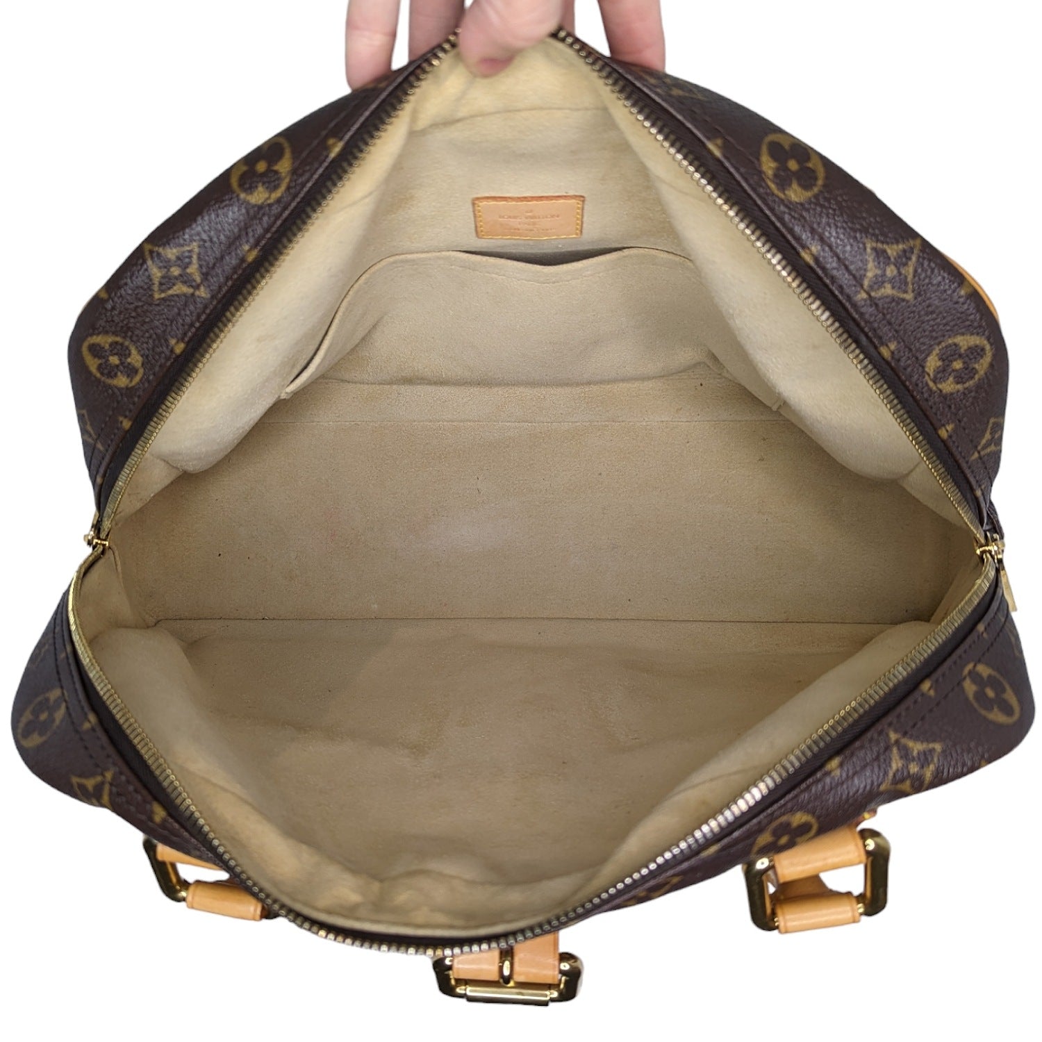 Louis Vuitton 2006 Monogram Canvas Manhattan GM
