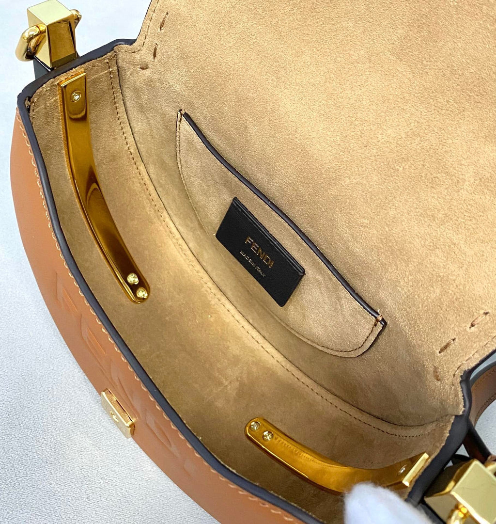 Designer Handbags Fendi 057