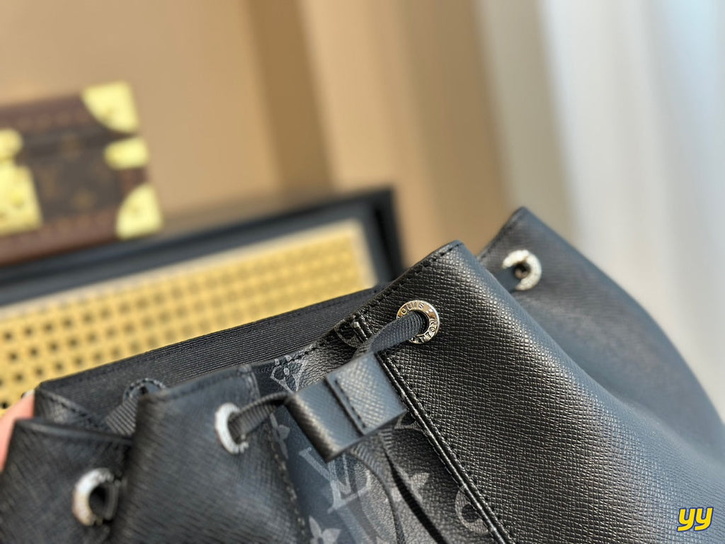 Luxury Bags Louis Vuitton  735