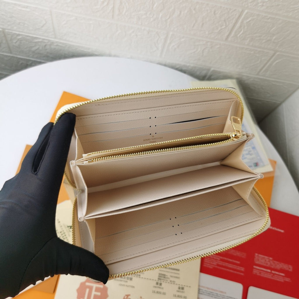 Designer Wallet louis vuitton 107