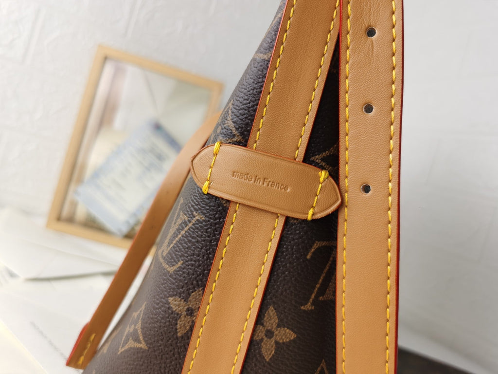 Designer Handbags louis vuitton 914