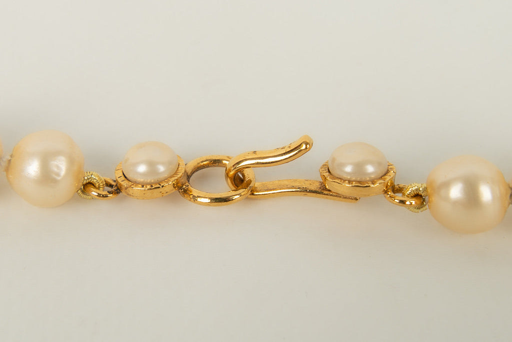 Collier cam��lia Chanel Printemps 1999