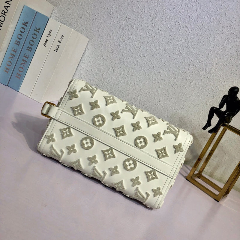 Louis Vuitton Luxury Bags 1902