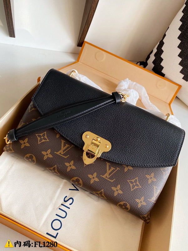 Louis Vuitton Luxury Bags 2649
