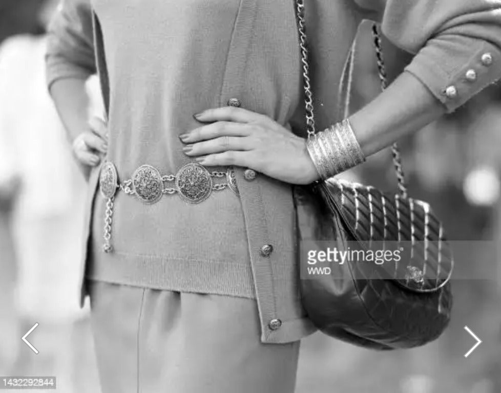 Collier m��daillon Chanel 1986